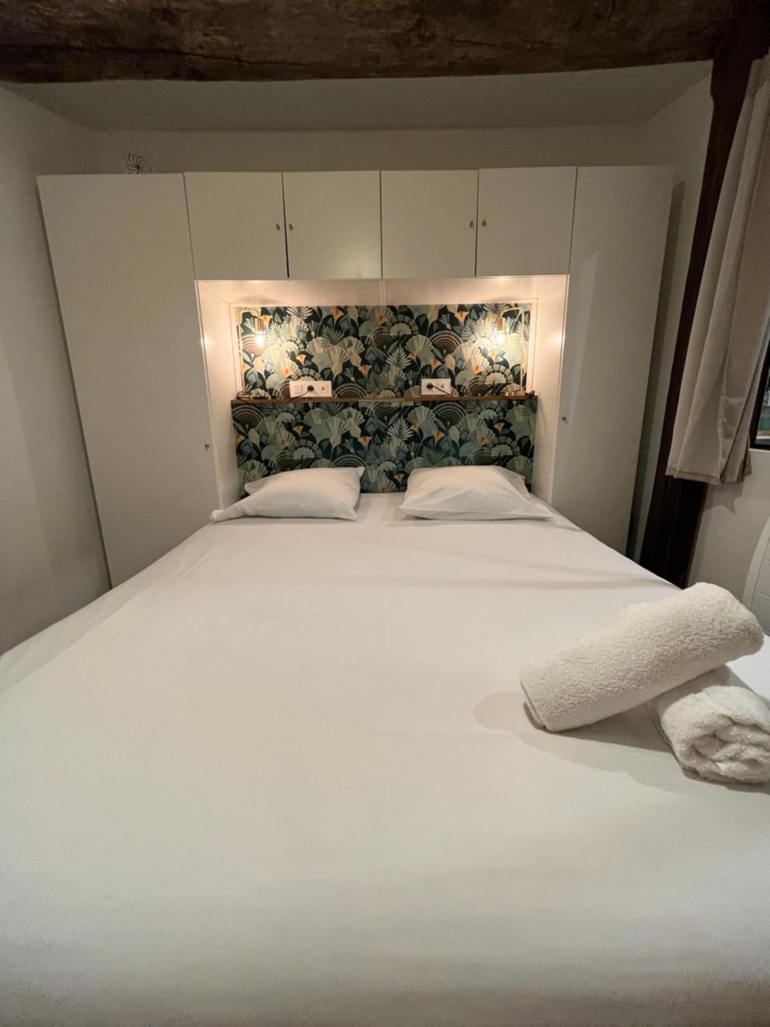 La Cour Chartraine - Cosy Appartement Avec Cour Exterieur A Blois Eksteriør bilde