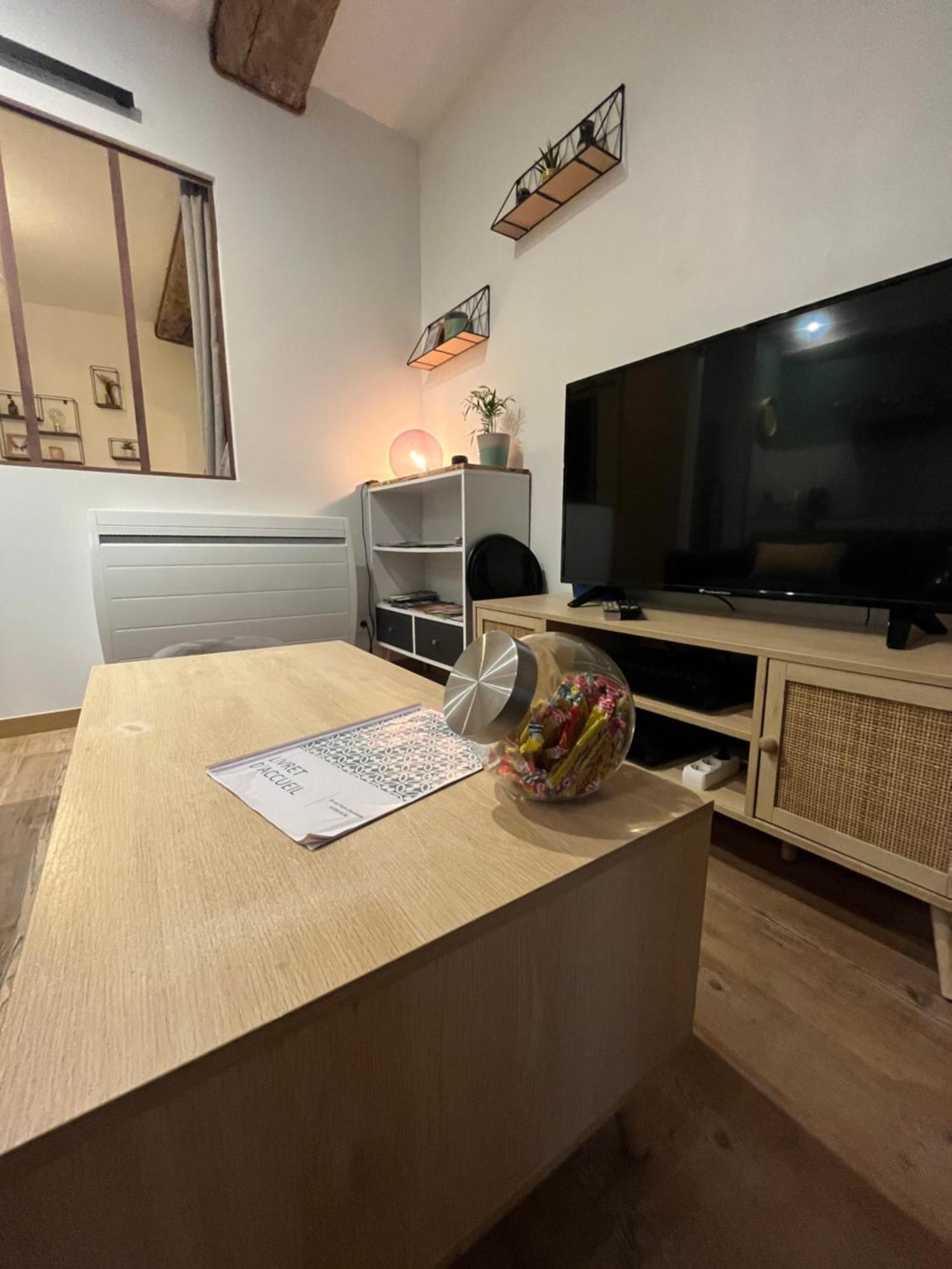 La Cour Chartraine - Cosy Appartement Avec Cour Exterieur A Blois Eksteriør bilde