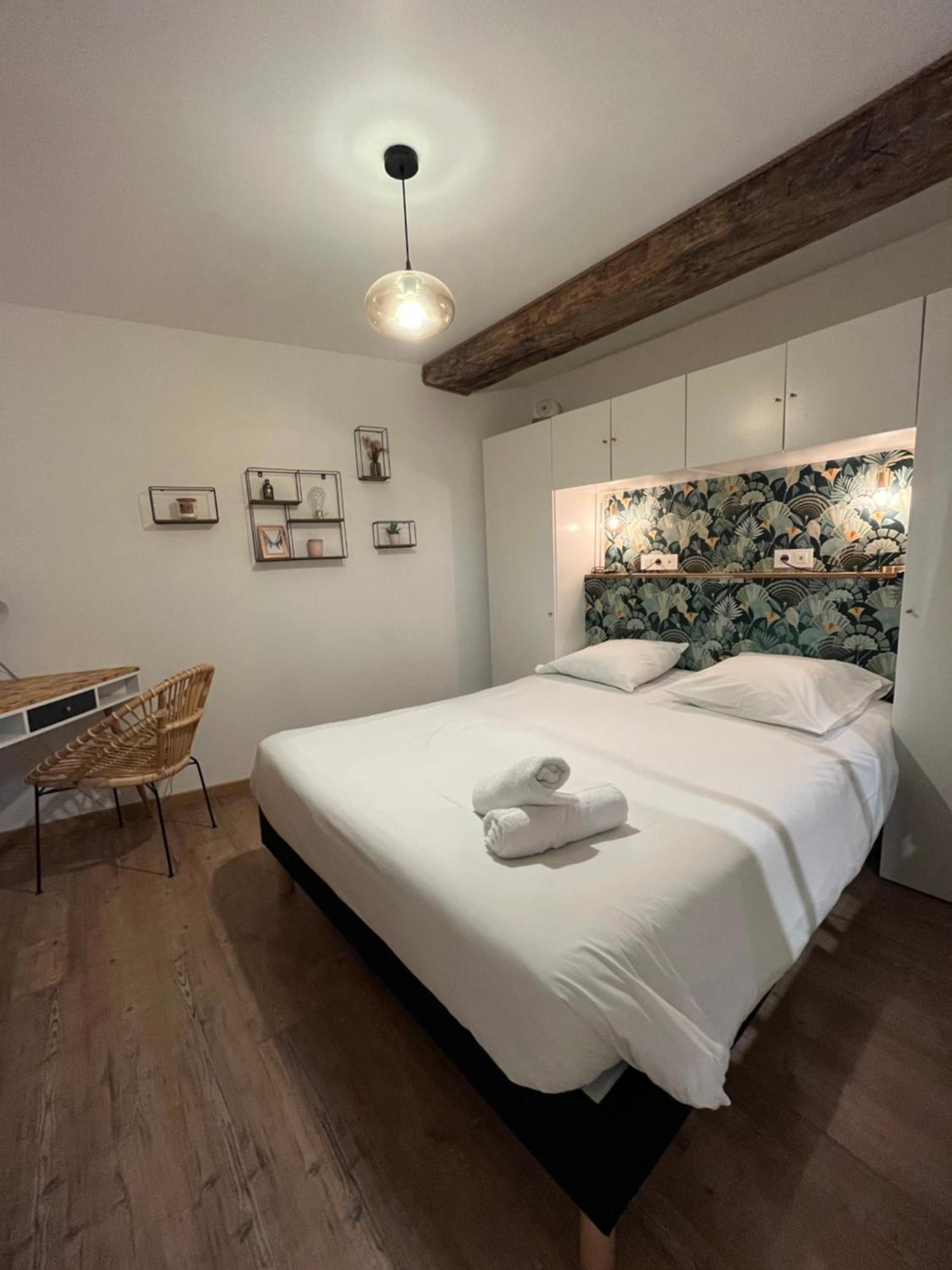 La Cour Chartraine - Cosy Appartement Avec Cour Exterieur A Blois Eksteriør bilde