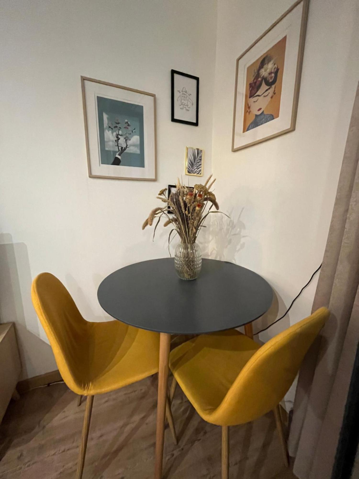 La Cour Chartraine - Cosy Appartement Avec Cour Exterieur A Blois Eksteriør bilde